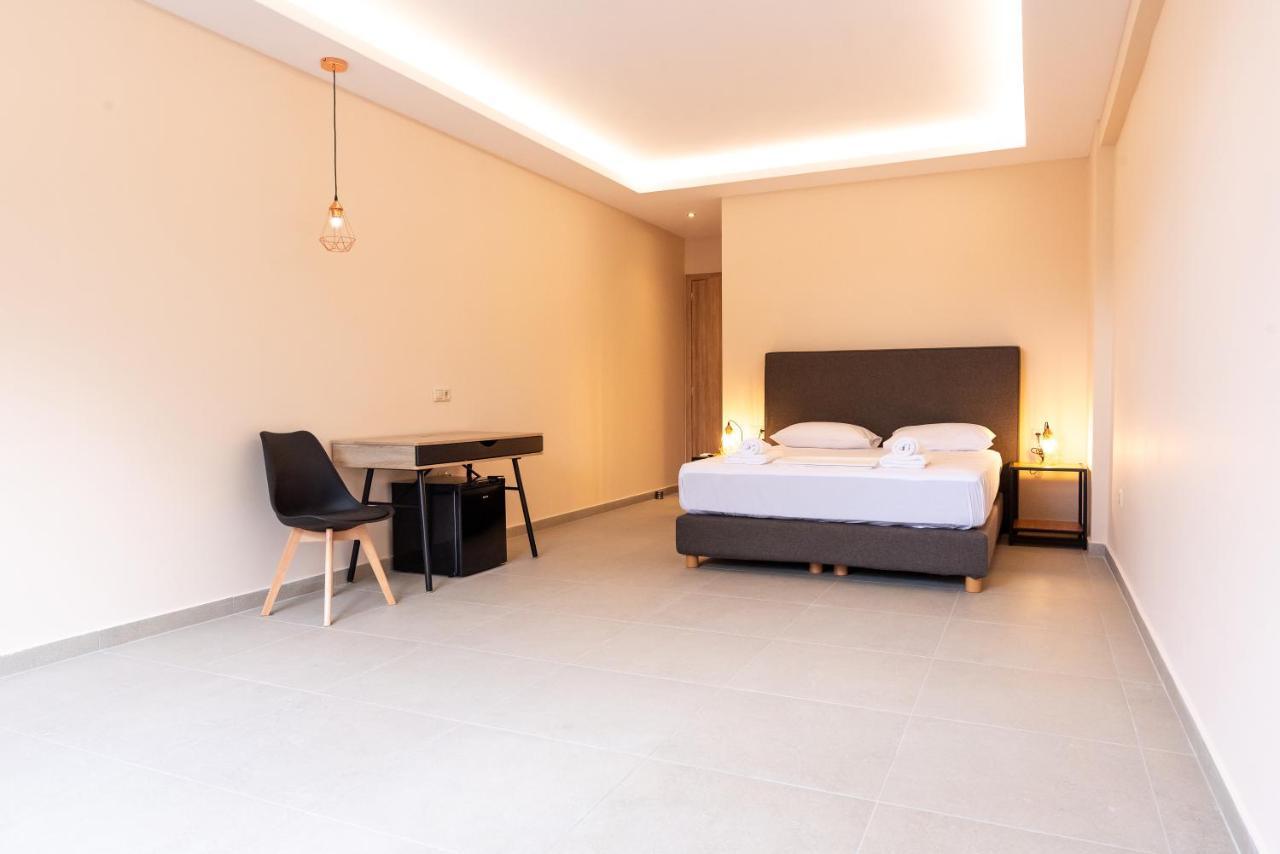 Mini Suites Near Athen'S Airport Free Shuttle From And To Athen'S Airport Спата Екстер'єр фото